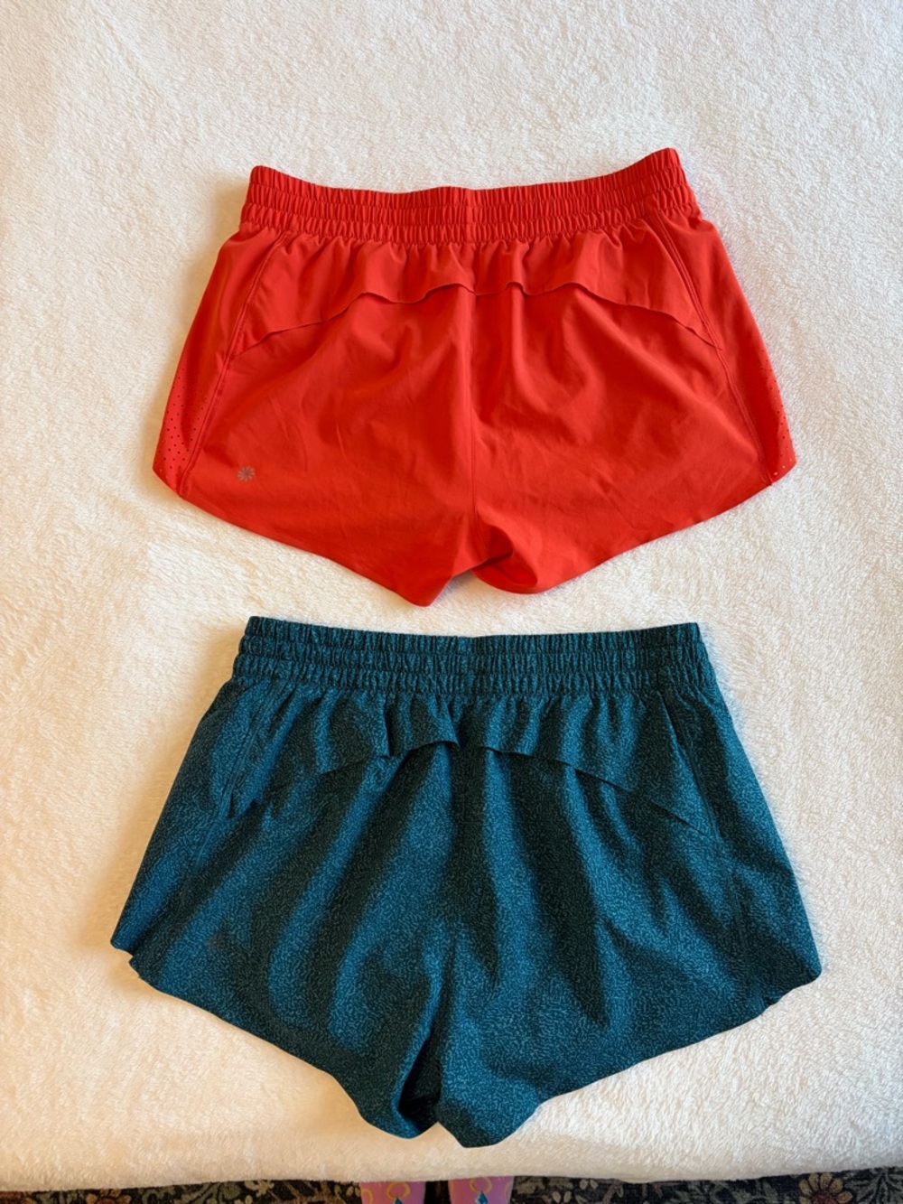 2 pairs of Athleta 3 inch hustle run shorts - Picture 2 of 4